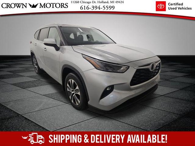 2022 Toyota Highlander XLE's photo
