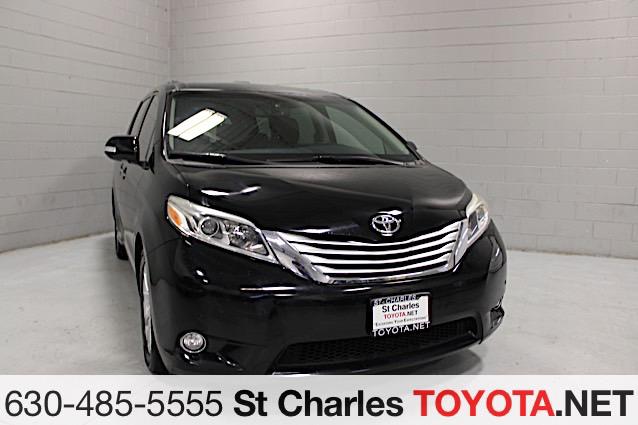 2015 Toyota Sienna Limited's photo