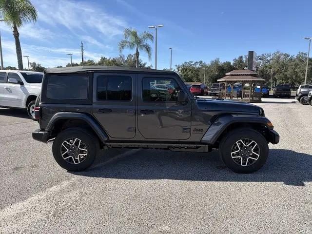 2026 Jeep Wrangler 4-Door Sahara 4x4