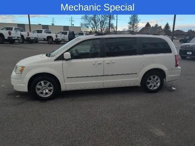 2009 Chrysler Town & Country Touring