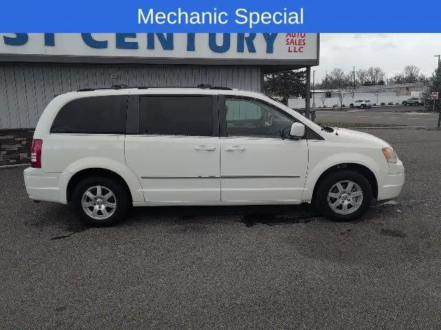 2009 Chrysler Town & Country Touring