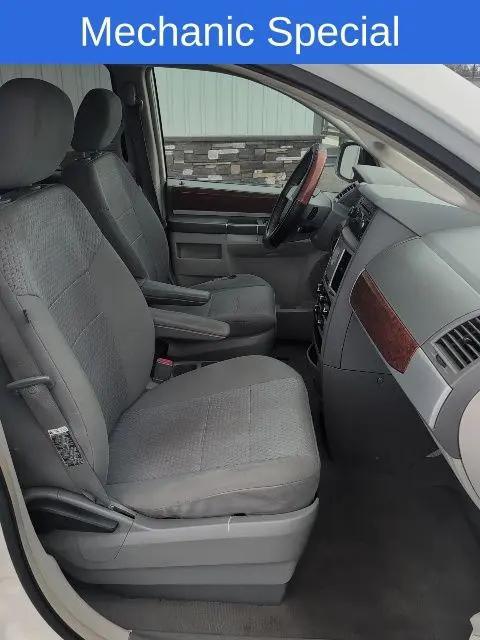 2009 Chrysler Town & Country Touring