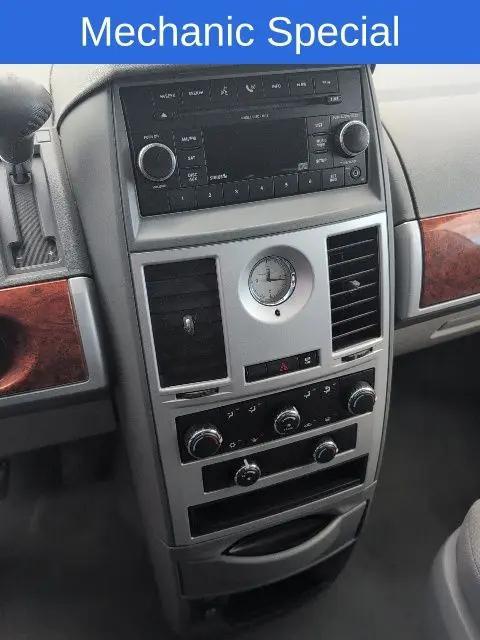 2009 Chrysler Town & Country Touring