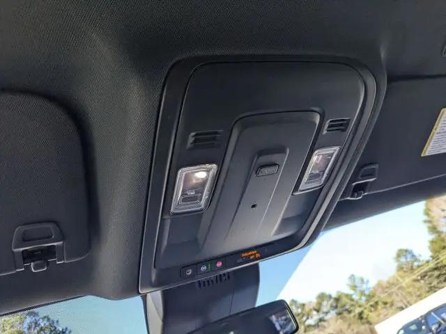 2026 Chevrolet Suburban LS, 4WD
