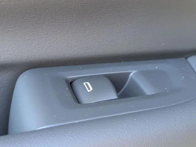 2026 Chevrolet Suburban LS, 4WD