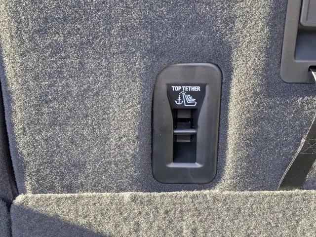 2026 Chevrolet Suburban LS, 4WD
