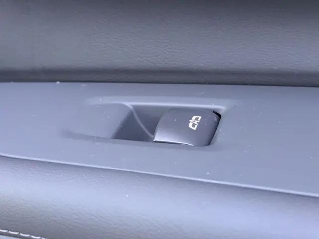 2026 Chevrolet Suburban LS, 4WD