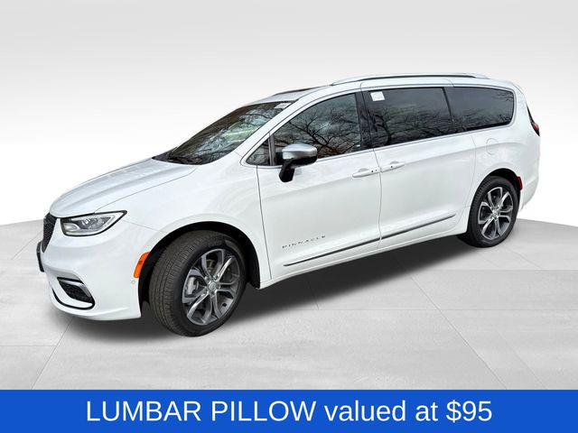 2026 Chrysler Pacifica Pinnacle AWD