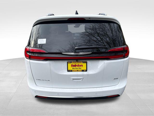 2026 Chrysler Pacifica Pinnacle AWD