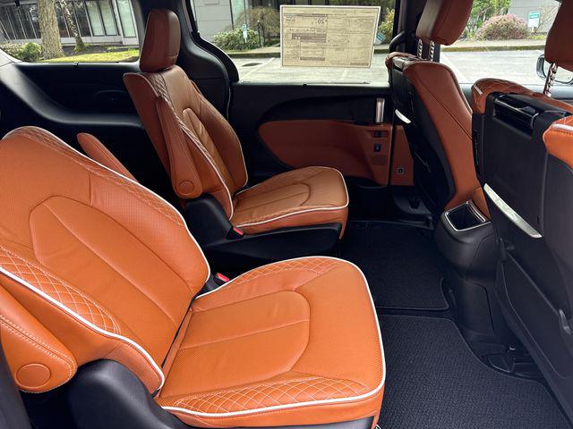 2026 Chrysler Pacifica Pinnacle AWD