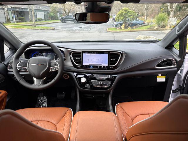 2026 Chrysler Pacifica Pinnacle AWD