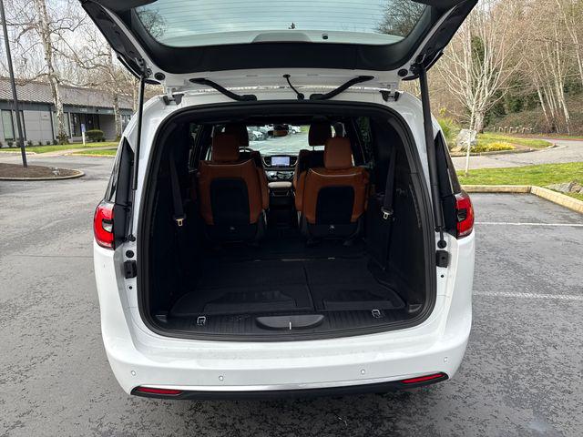 2026 Chrysler Pacifica Pinnacle AWD