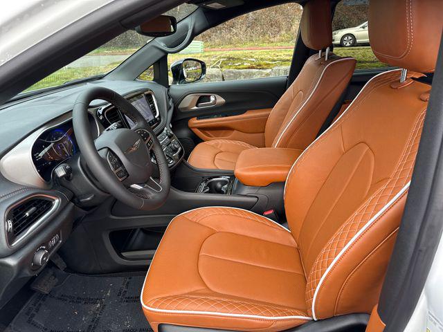 2026 Chrysler Pacifica Pinnacle AWD