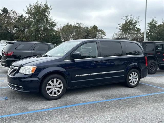 2013 Chrysler Town and Country Touring 2013 Chrysler Town and Country Touring