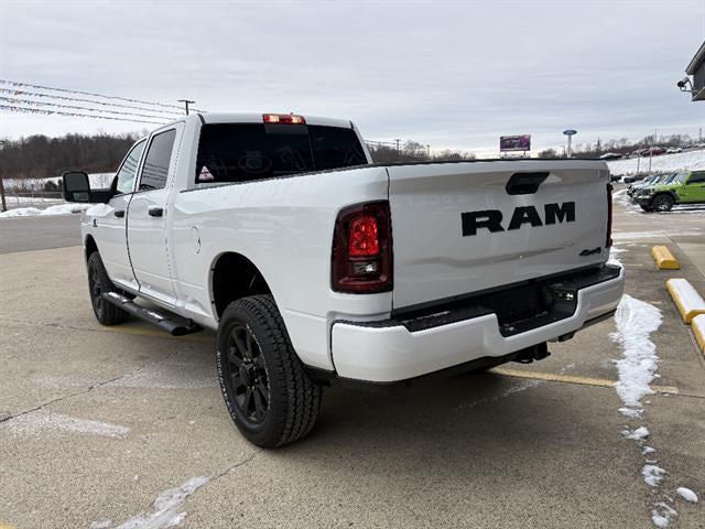 2026 RAM Ram 2500 RAM 2500 BLACK EXPRESS CREW CAB 4X4 64 BOX