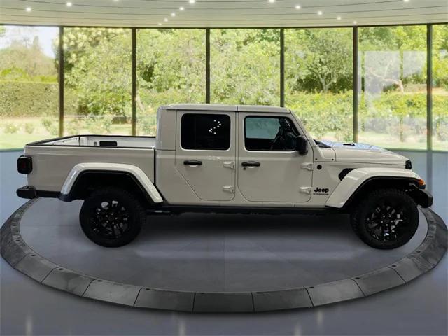 2025 Jeep Gladiator Nighthawk 2025 Jeep Gladiator Nighthawk
