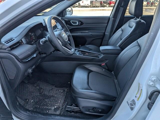 2025 Jeep Compass Latitude 4x4 2025 Jeep Compass Latitude 4x4