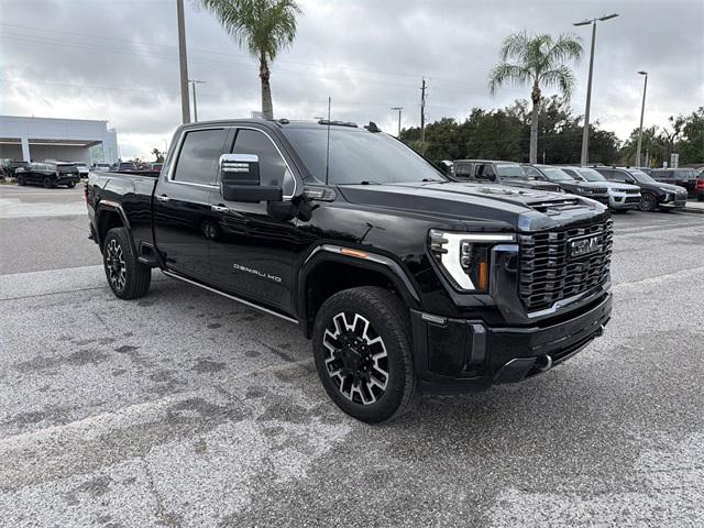 2024 GMC Sierra 2500HD 4WD Crew Cab Standard Bed Denali Ultimate 2024 GMC Sierra 2500HD 4WD Crew Cab Standard Bed Denali Ultimate