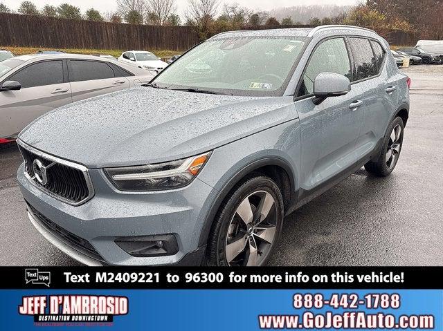2021 Volvo XC40 T5 Momentum 2021 Volvo XC40 T5 Momentum