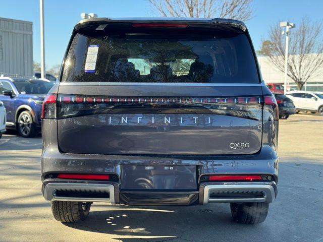 2026 INFINITI QX80 LUXE
