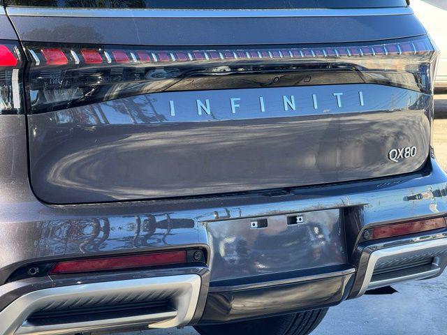 2026 INFINITI QX80 LUXE