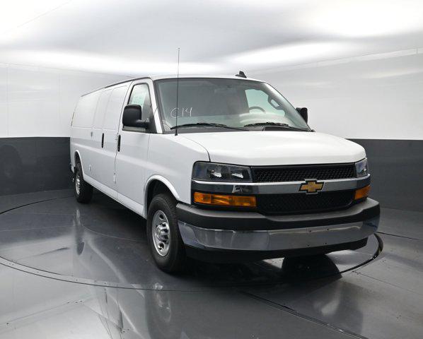 2025 Chevrolet Express Cargo Van RWD 3500 Extended Wheelbase WT