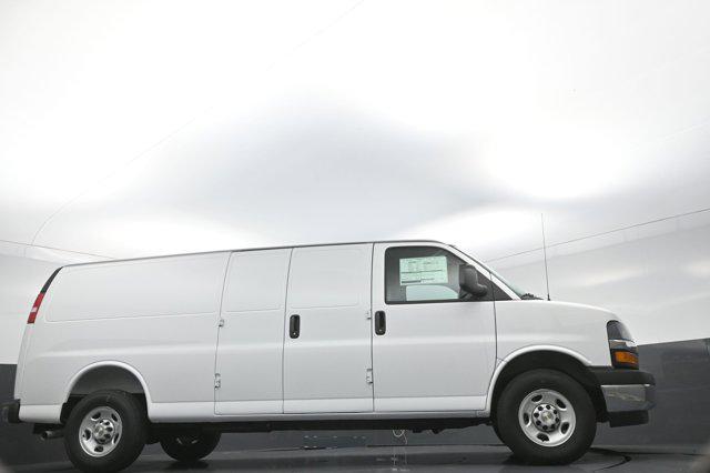 2025 Chevrolet Express Cargo Van RWD 3500 Extended Wheelbase WT