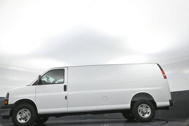 2025 Chevrolet Express Cargo Van RWD 3500 Extended Wheelbase WT