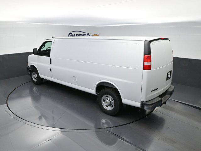 2025 Chevrolet Express Cargo Van RWD 3500 Extended Wheelbase WT