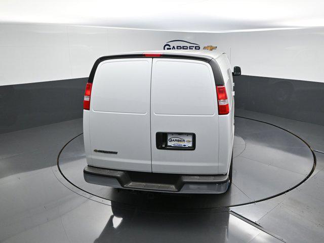 2025 Chevrolet Express Cargo Van RWD 3500 Extended Wheelbase WT