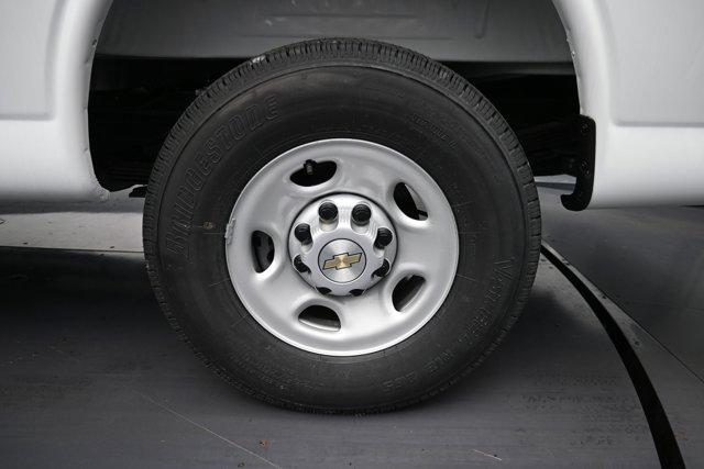 2025 Chevrolet Express Cargo Van RWD 3500 Extended Wheelbase WT