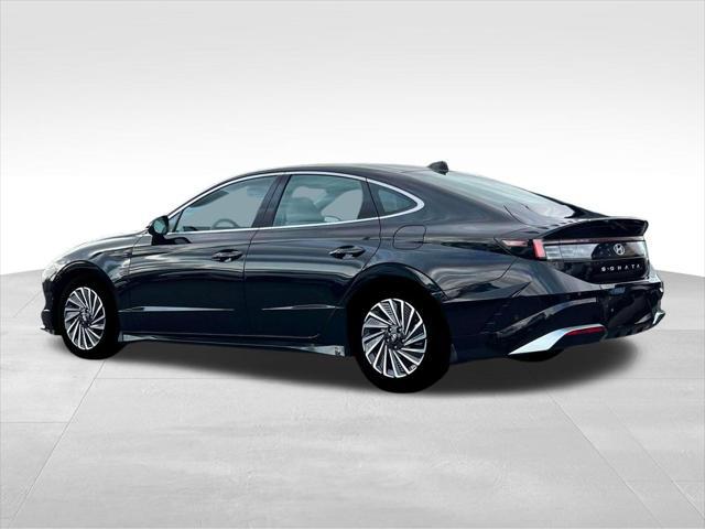 2025 Hyundai Sonata Hybrid Limited