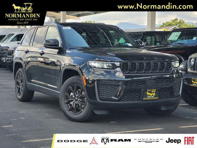 2026 Jeep Grand Cherokee GRAND CHEROKEE LAREDO ALTITUDE 4X4 2026 Jeep Grand Cherokee GRAND CHEROKEE LAREDO ALTITUDE 4X4