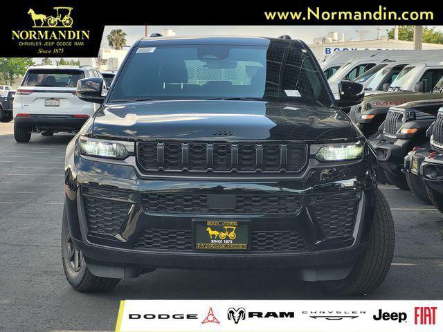 2026 Jeep Grand Cherokee GRAND CHEROKEE LAREDO ALTITUDE 4X4 2026 Jeep Grand Cherokee GRAND CHEROKEE LAREDO ALTITUDE 4X4