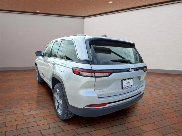 2026 Jeep Grand Cherokee GRAND CHEROKEE LIMITED 4X4