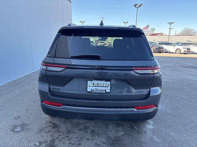 2026 Jeep Grand Cherokee Altitude 4x4