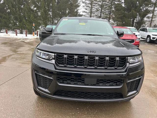 2026 Jeep Grand Cherokee Altitude 4x4