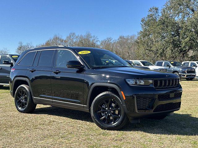 2026 Jeep Grand Cherokee Altitude 4x4