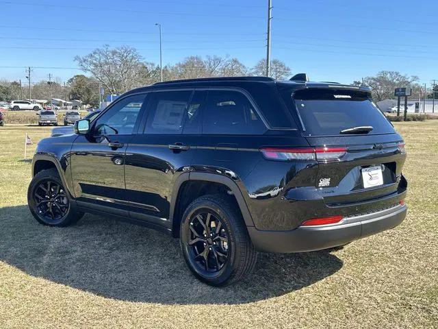 2026 Jeep Grand Cherokee Altitude 4x4