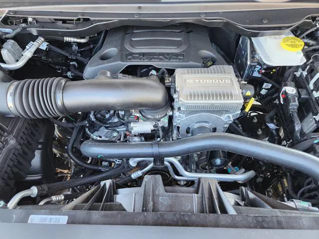 2026 Ram 1500 Laramie Crew Cab 4x4 5'7" Box