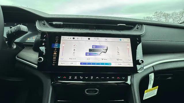 2026 Jeep Grand Cherokee Limited Reserve
