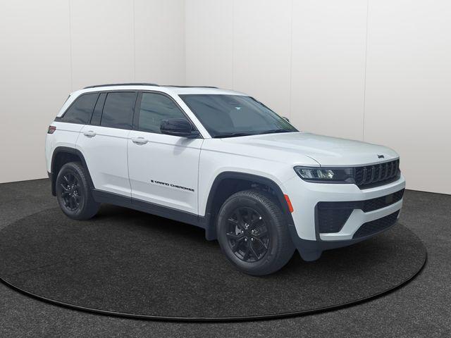 2026 Jeep Grand Cherokee GRAND CHEROKEE LAREDO ALTITUDE 4X4 2026 Jeep Grand Cherokee GRAND CHEROKEE LAREDO ALTITUDE 4X4