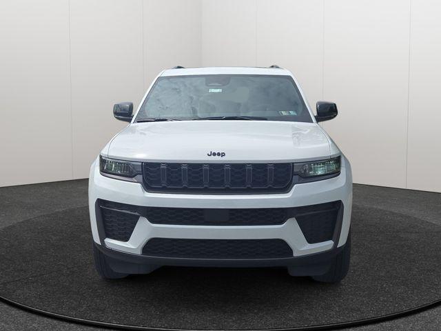 2026 Jeep Grand Cherokee GRAND CHEROKEE LAREDO ALTITUDE 4X4 2026 Jeep Grand Cherokee GRAND CHEROKEE LAREDO ALTITUDE 4X4