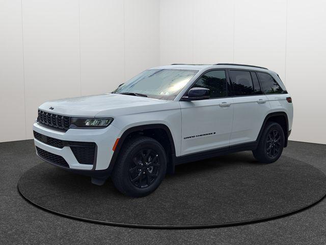 2026 Jeep Grand Cherokee GRAND CHEROKEE LAREDO ALTITUDE 4X4 2026 Jeep Grand Cherokee GRAND CHEROKEE LAREDO ALTITUDE 4X4