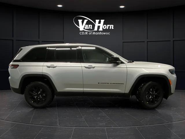 2026 Jeep Grand Cherokee GRAND CHEROKEE LAREDO ALTITUDE 4X4