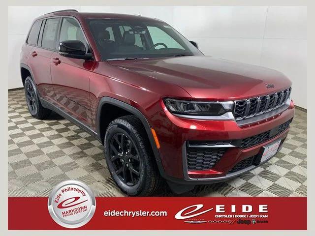 2026 Jeep Grand Cherokee GRAND CHEROKEE LAREDO ALTITUDE 4X4