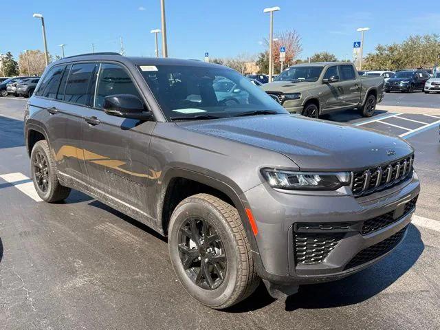 2026 Jeep Grand Cherokee GRAND CHEROKEE LAREDO ALTITUDE 4X4