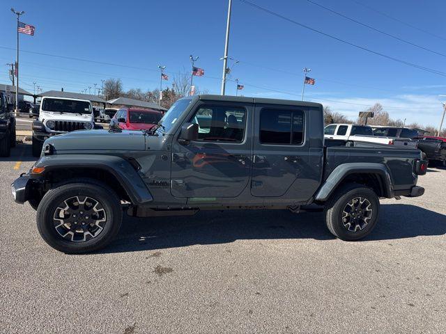 2026 Jeep Gladiator GLADIATOR SAHARA 4X4