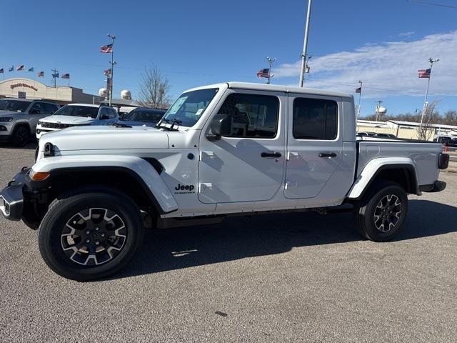 2026 Jeep Gladiator GLADIATOR SAHARA 4X4