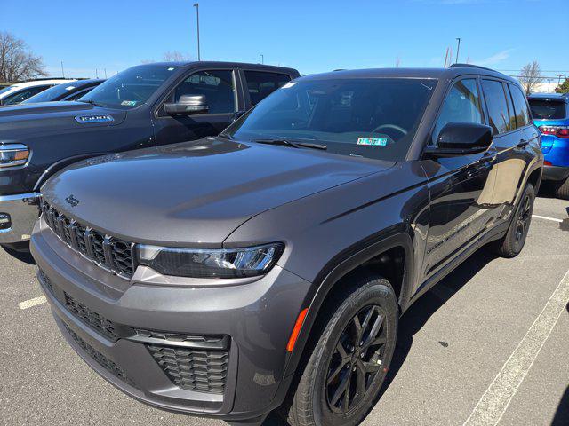 2026 Jeep Grand Cherokee GRAND CHEROKEE LAREDO ALTITUDE 4X4